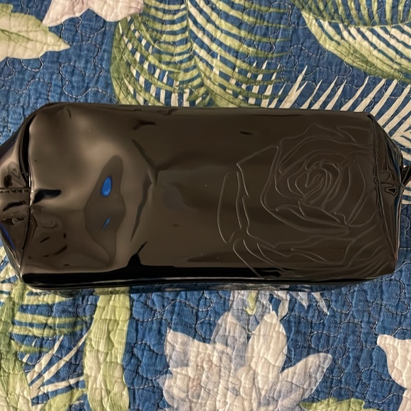 New Makeup Bundle: Lancôme Eyeshadow Pallet, Lipstick, Lip Gloss, Brushes - Picture 7 of 10